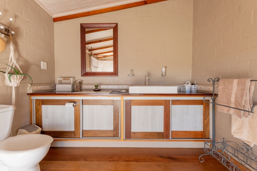 5 Bedroom Property for Sale in Trekoskraal Western Cape